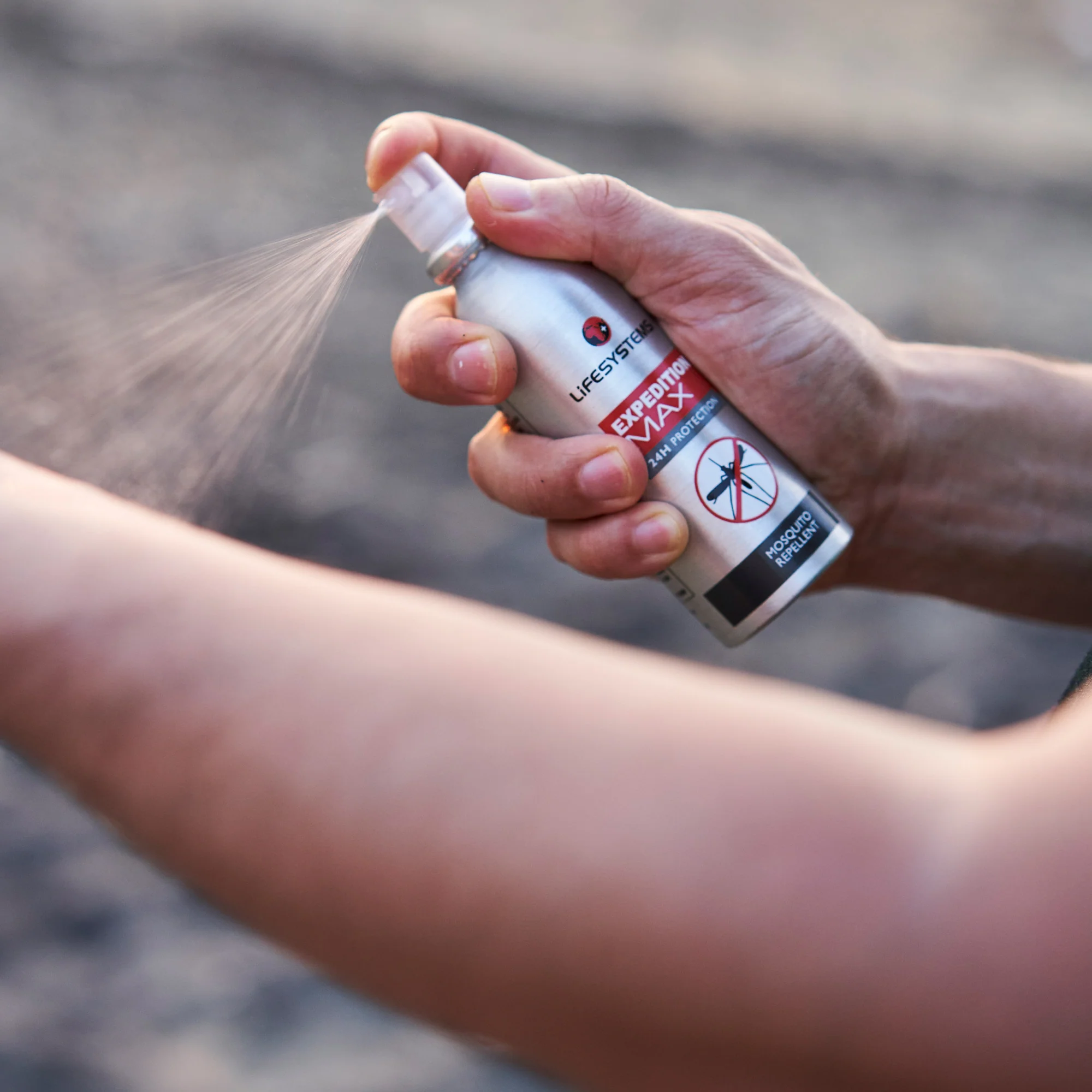 Lifesystems Expedition Max Deet Mosquito Repellent Spray (100ml) - Image 4