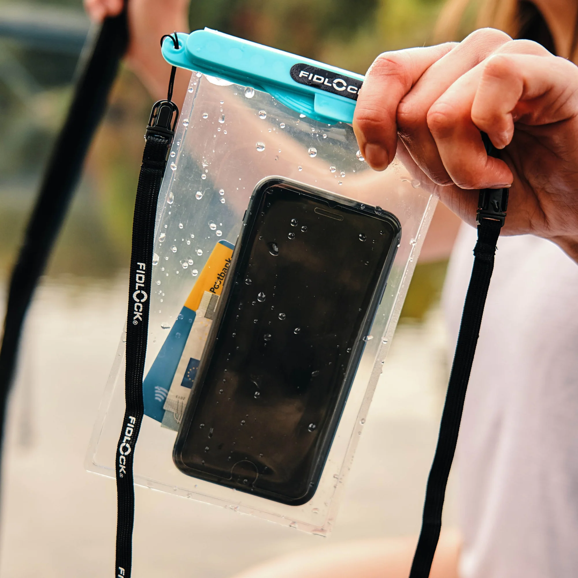 Fidlock Hermetic Medium Dry Bag (Transparent Petrol) - Image 2