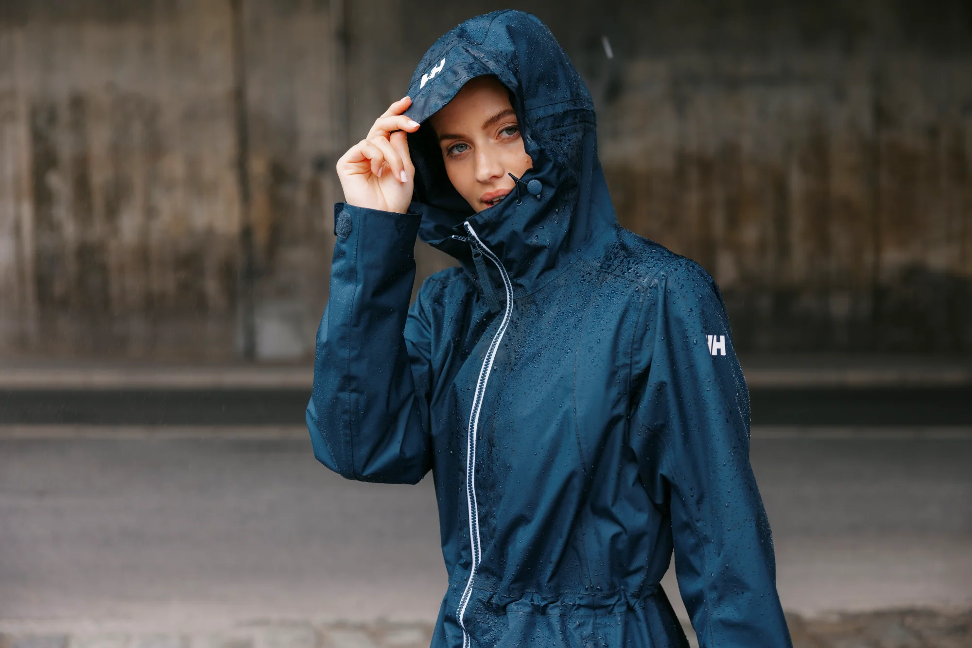 Helly Hansen Women's Westport HT 2L Waterproof Coat (Navy) - Image 13