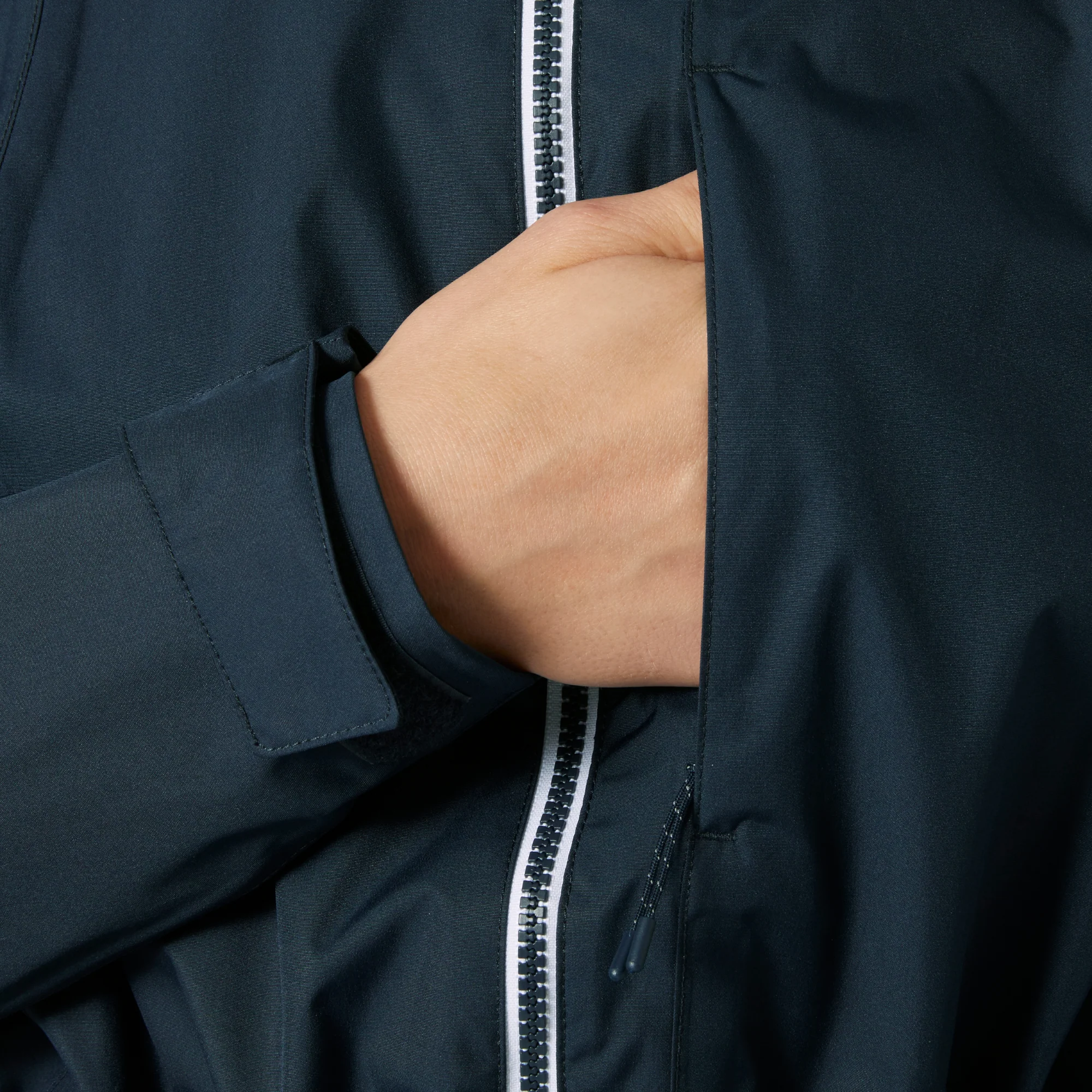 Helly Hansen Women's Westport HT 2L Waterproof Coat (Navy) - Image 4