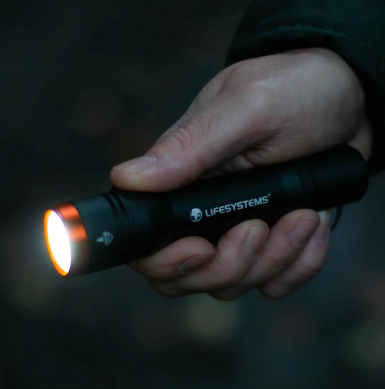 Lifesystems Intensity 545 LED Hand Torch (Rechargeable/AAA Battery) - Image 10