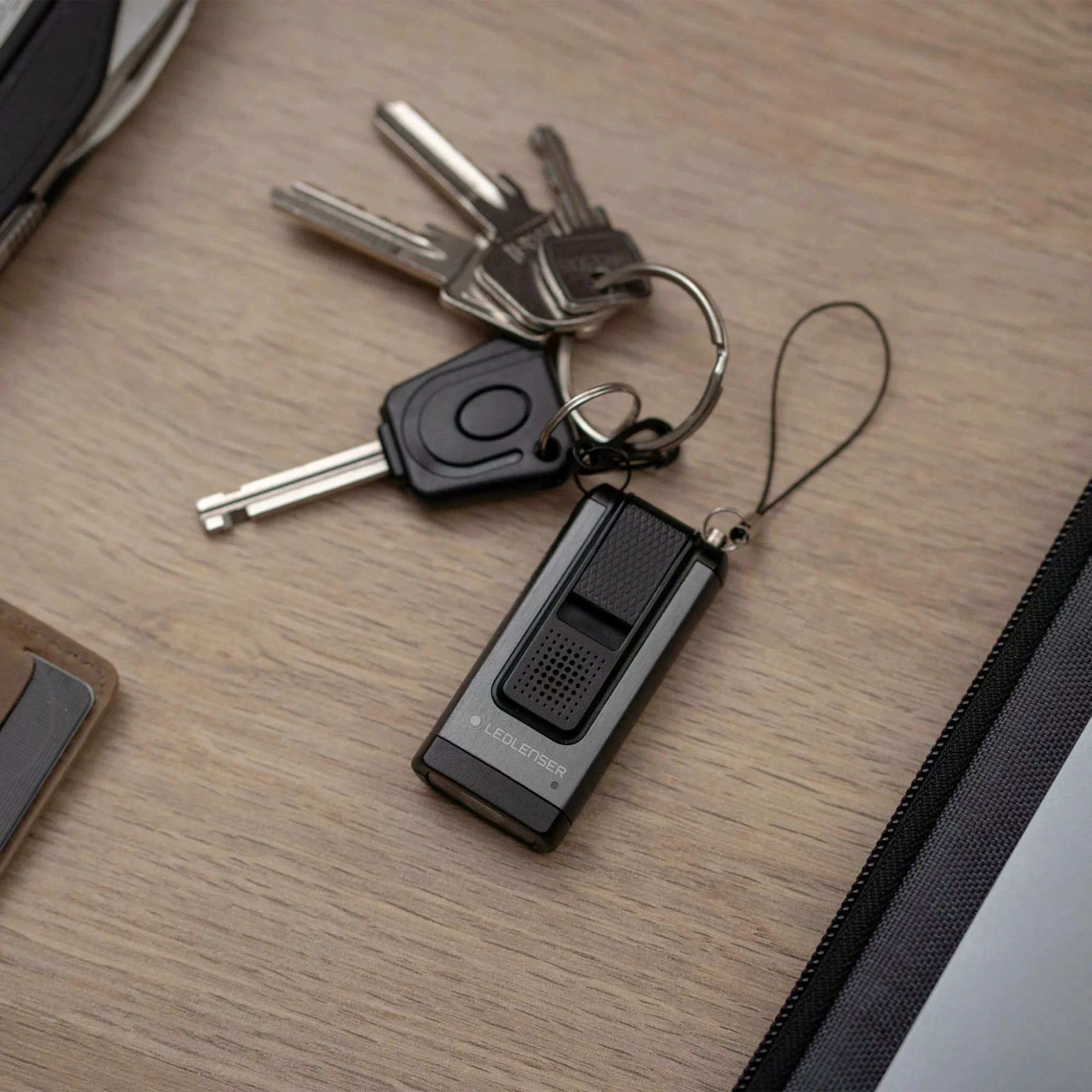 Ledlenser K6R Safety Rechargable LED Keyring Torch (Grey) - Image 7