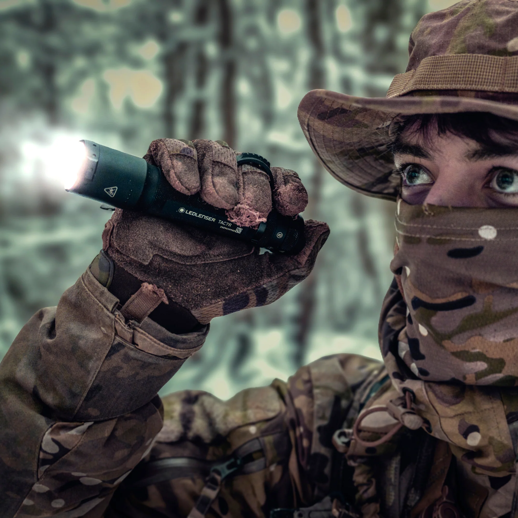 Ledlenser Tactical TAC7R Rechargeable Torch - Image 21