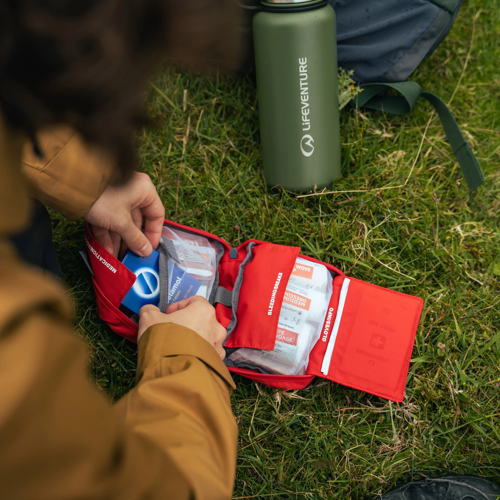 Lifesystems Adventurer First Aid Kit - Image 9