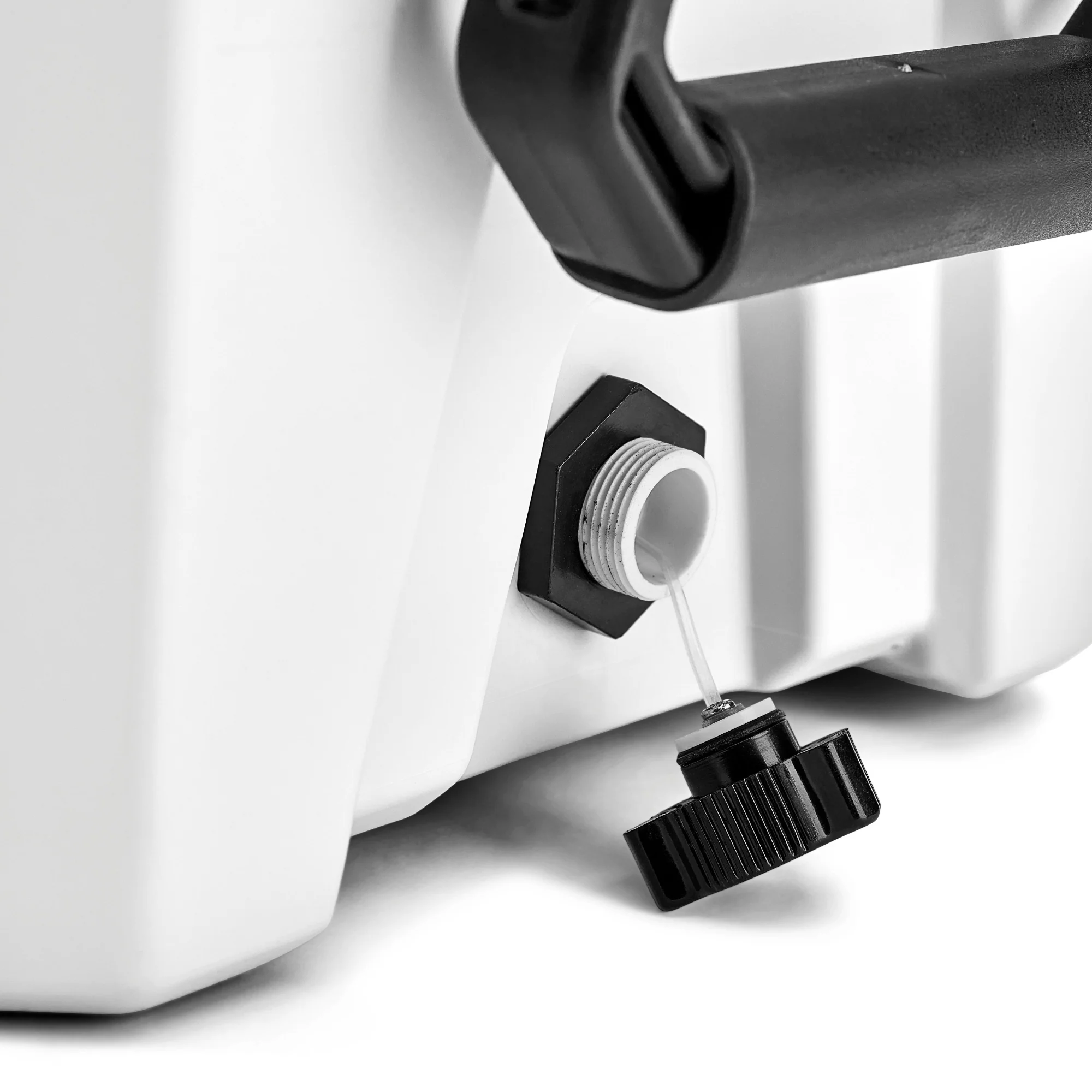 Plano Frost™ 30L Hard Cooler Box (White) - Image 8