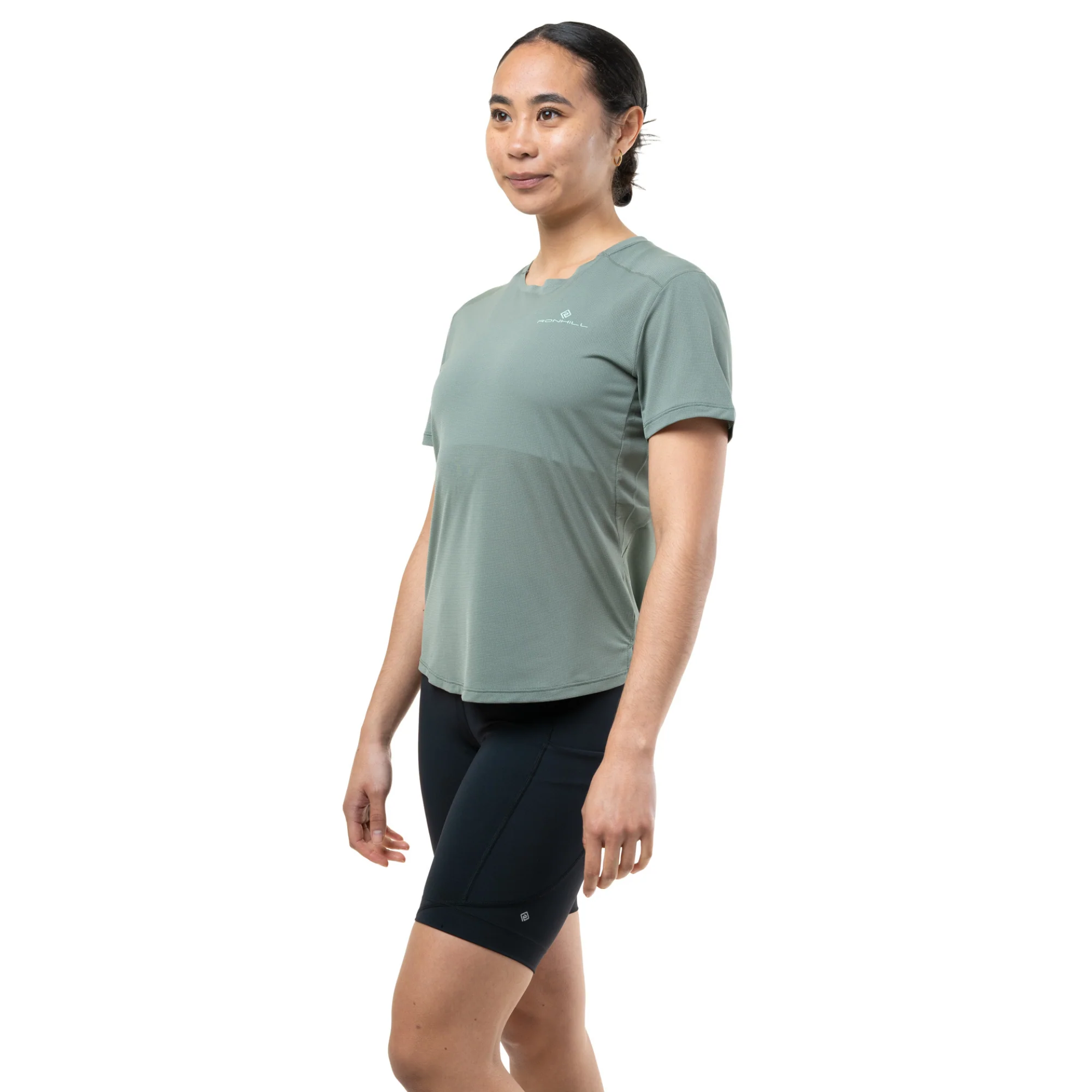 Ronhill Women's Tech Stretch Shorts (All Black)(9in) - Image 3