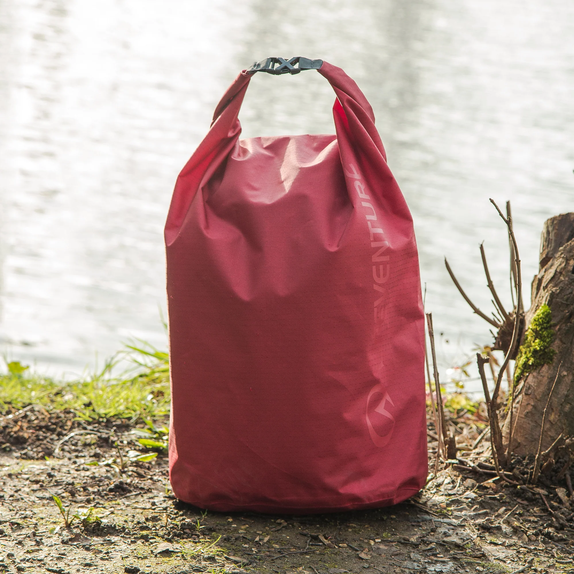 Lifeventure Storm 35L Dry Bag (Red) - Image 4
