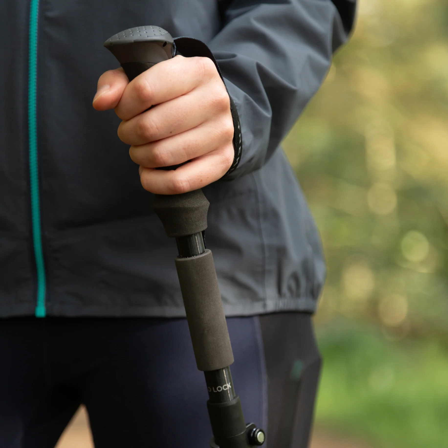 Trekmates Fold Lock Single Hiking Pole (Black) - Image 11