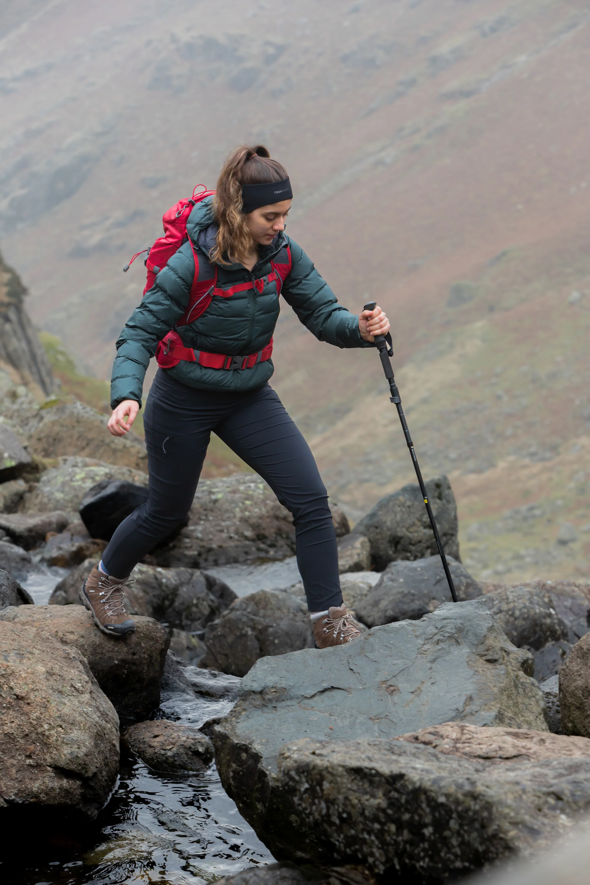 Trekmates Fold Lock Single Hiking Pole (Black) - Image 13